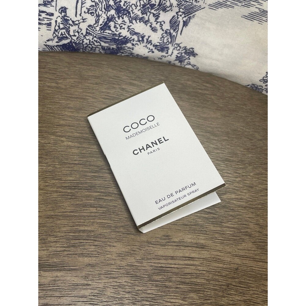 Coco Mademoiselle Chanel Paris travel sample perfume 1.5 ML .05 fluid ounce new